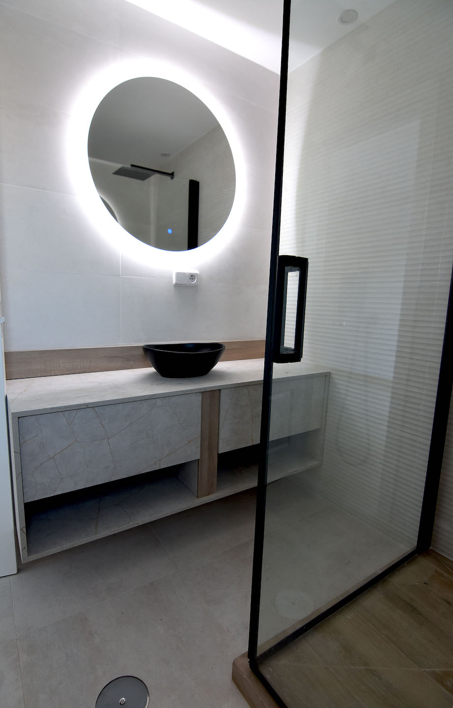 Bathroom Unit villa golf Calahonda